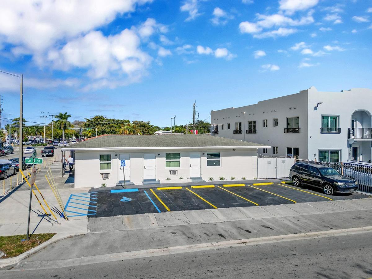 Rainbow Motel Miami Bagian luar foto