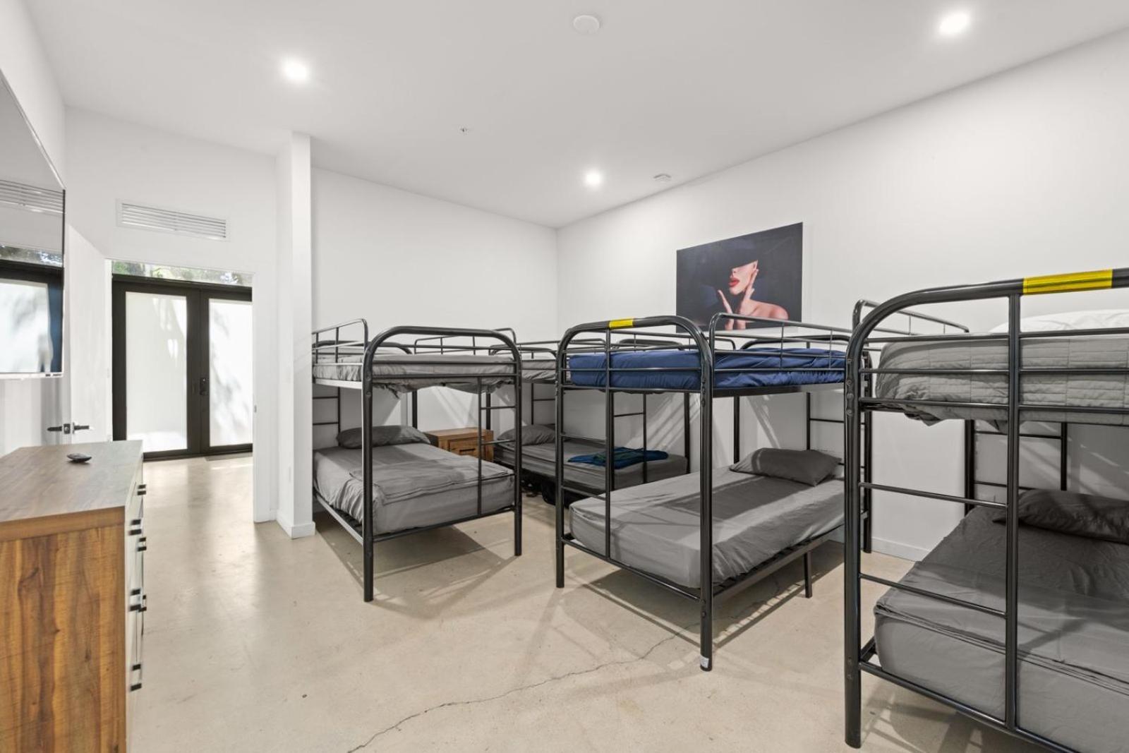 Rainbow Motel Miami Bagian luar foto
